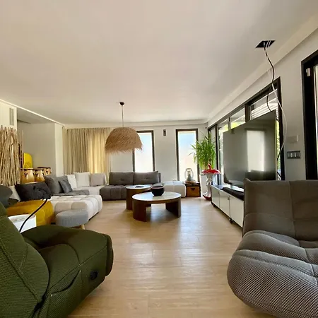 Welcome To Le Jardin Des Cambrettes A 2-Hectare Private Estate At The Gate Lattes