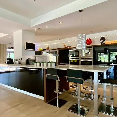 Welcome To Le Jardin Des Cambrettes A 2-hectare Private Estate At The Gate *