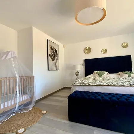 Welcome To Le Jardin Des Cambrettes A 2-Hectare Private Estate At The Gate Villa *